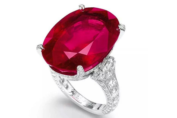 #5 The Mose Expensive Ruby - A Cartier Ring in Rubies and Diamonds ($ 7,379,953)