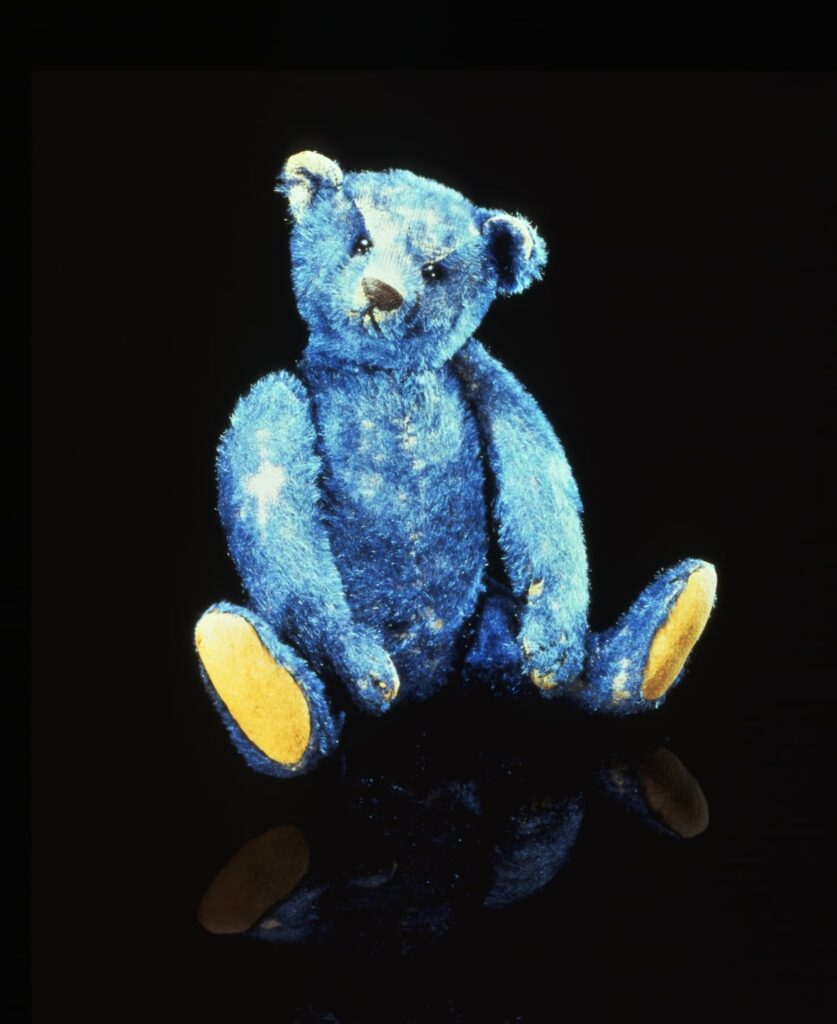 TIL the most expensive teddy bear in the world is Steiff Louis Vuitton Teddy  Bear @ $2.1 Million : r/todayilearned