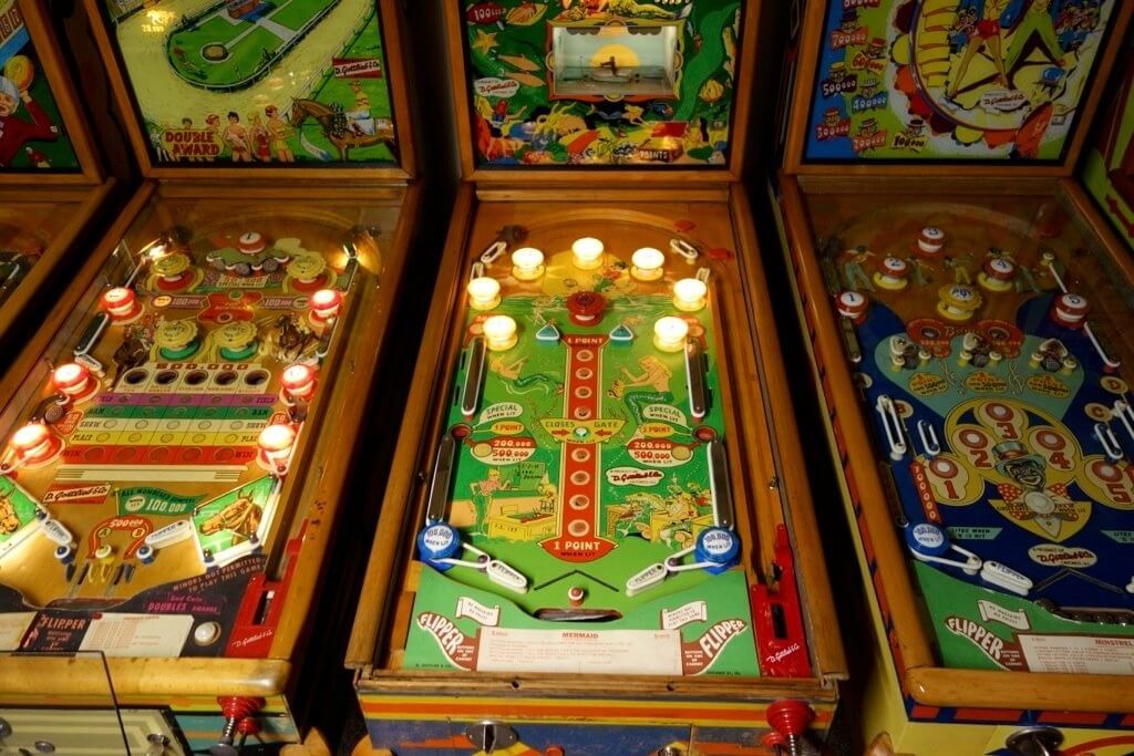 Most expensive pinball machines - #5 Mermaid Pinball Machine - $17,000